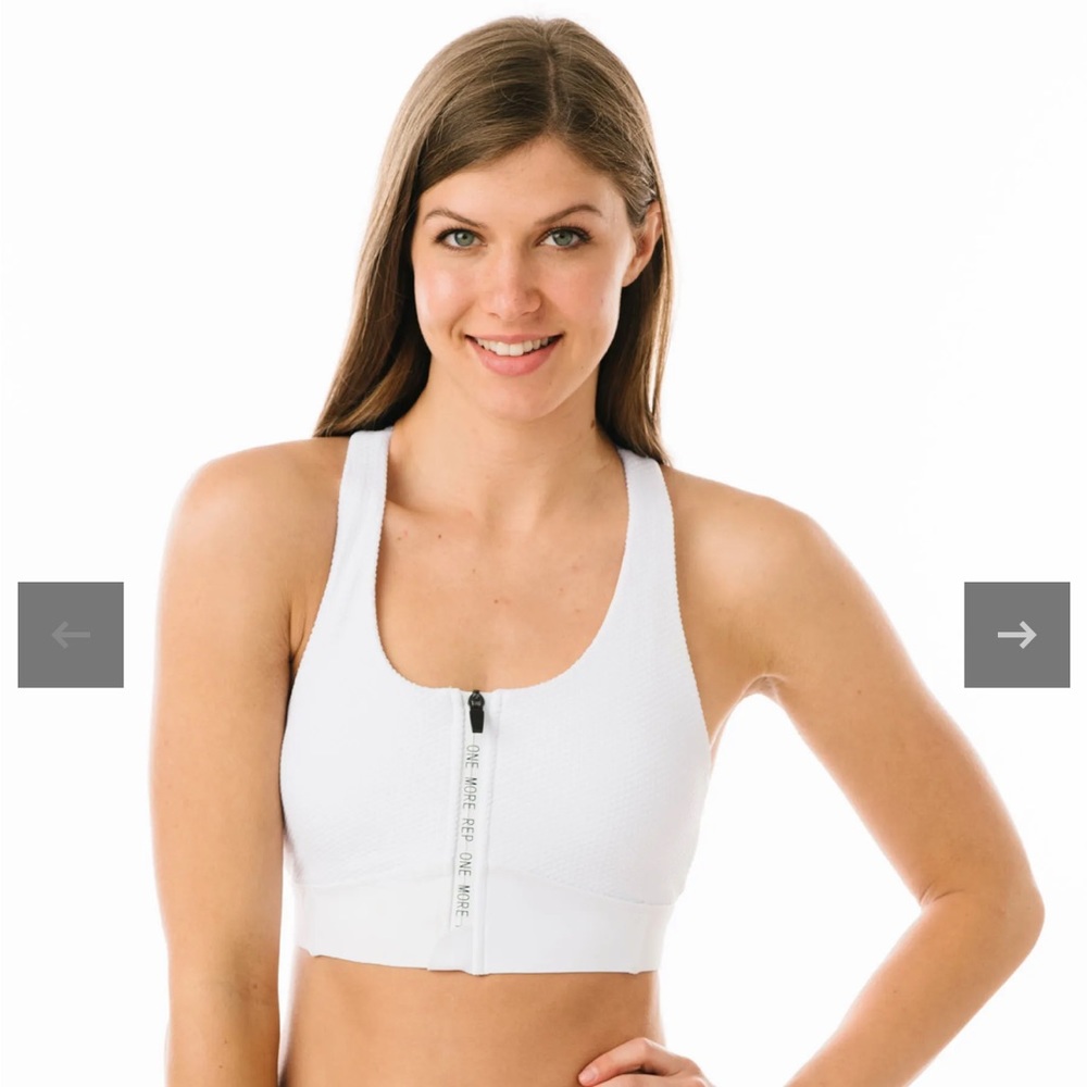 EUC ZYIA White Polka Front Zip Adjustable All Star Bra